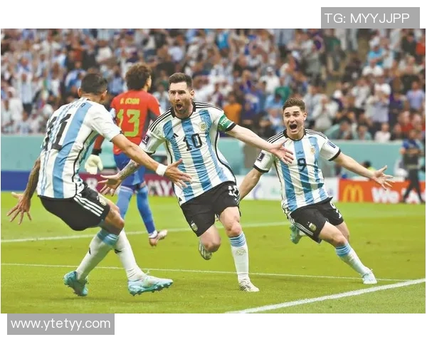 成都足球队在杯赛中的灵活战术运用与表现分析