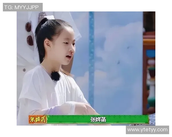 李丽的足球人生:从青涩少女到职业球员的成长之路