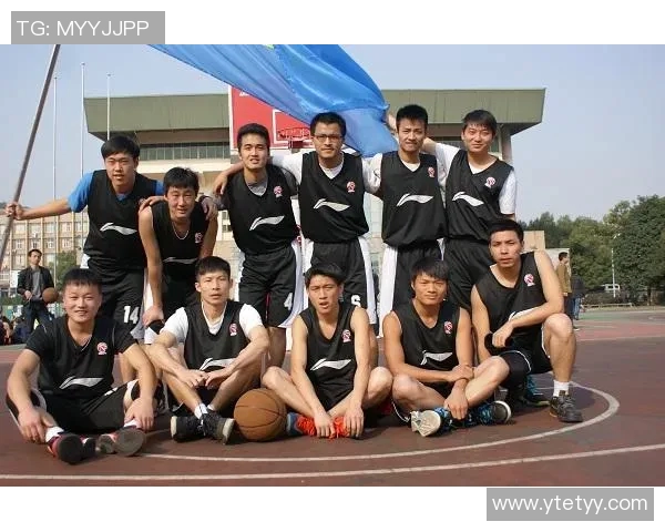 杭州篮球队精英赛表现分析意识提升与团队协作的重要性探讨