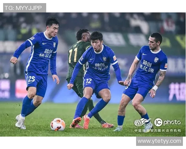 杭州羽毛球队以93分领跑欧锦赛积分榜展现强劲实力