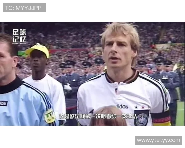 波多尔斯基足球明星的传奇之路与辉煌成就回顾